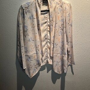 ASTR Women's Floral Blazer - Cream and Blue